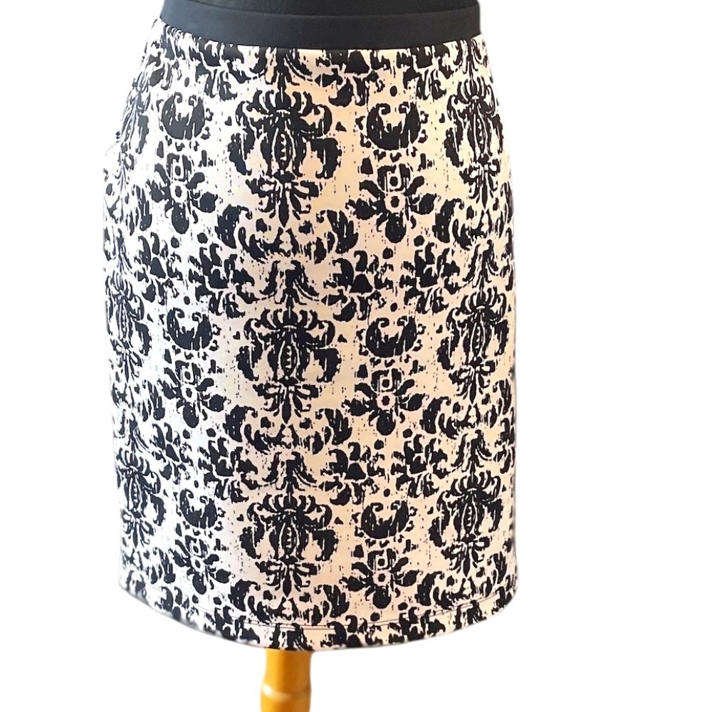 Karen Kane Damask Women's  Mini /‎ Lace Pencil Ivory & Black Skirt NWT